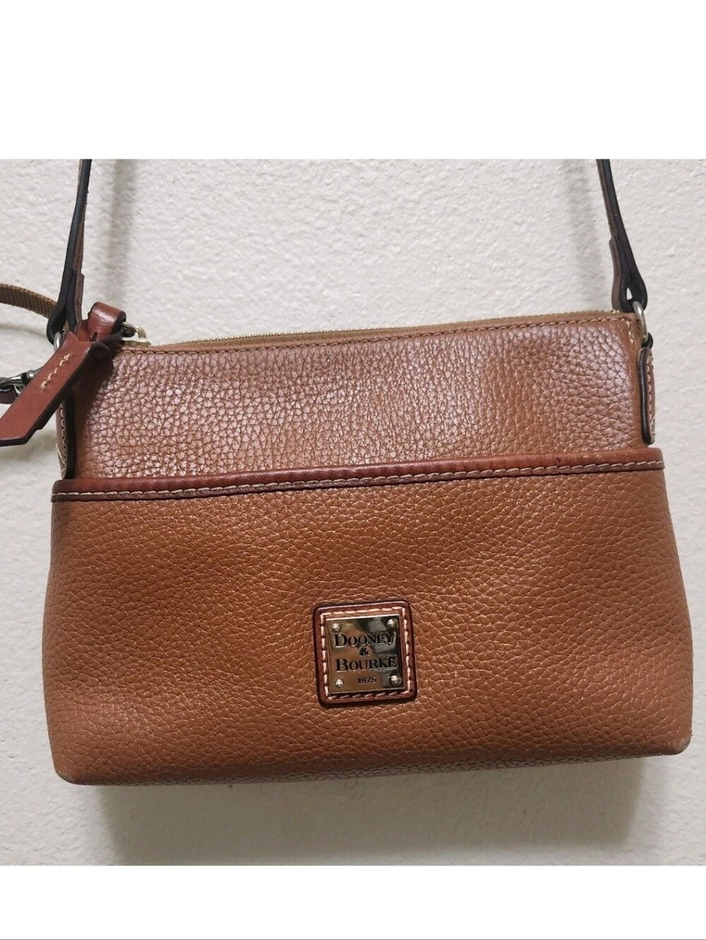 Dooney & Bourke Pebble Grain Ginger Leather Crossbody Shoulder Bag Red Interior